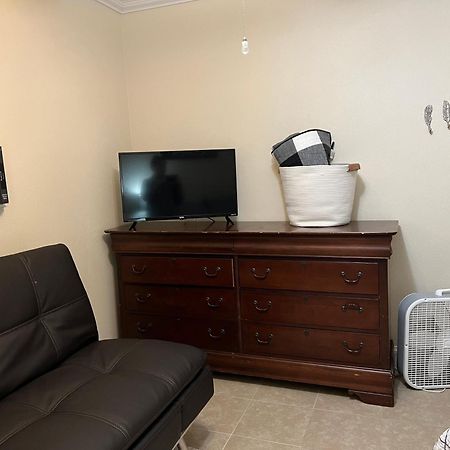 Near Airport Guest Suite Anchorage Ngoại thất bức ảnh