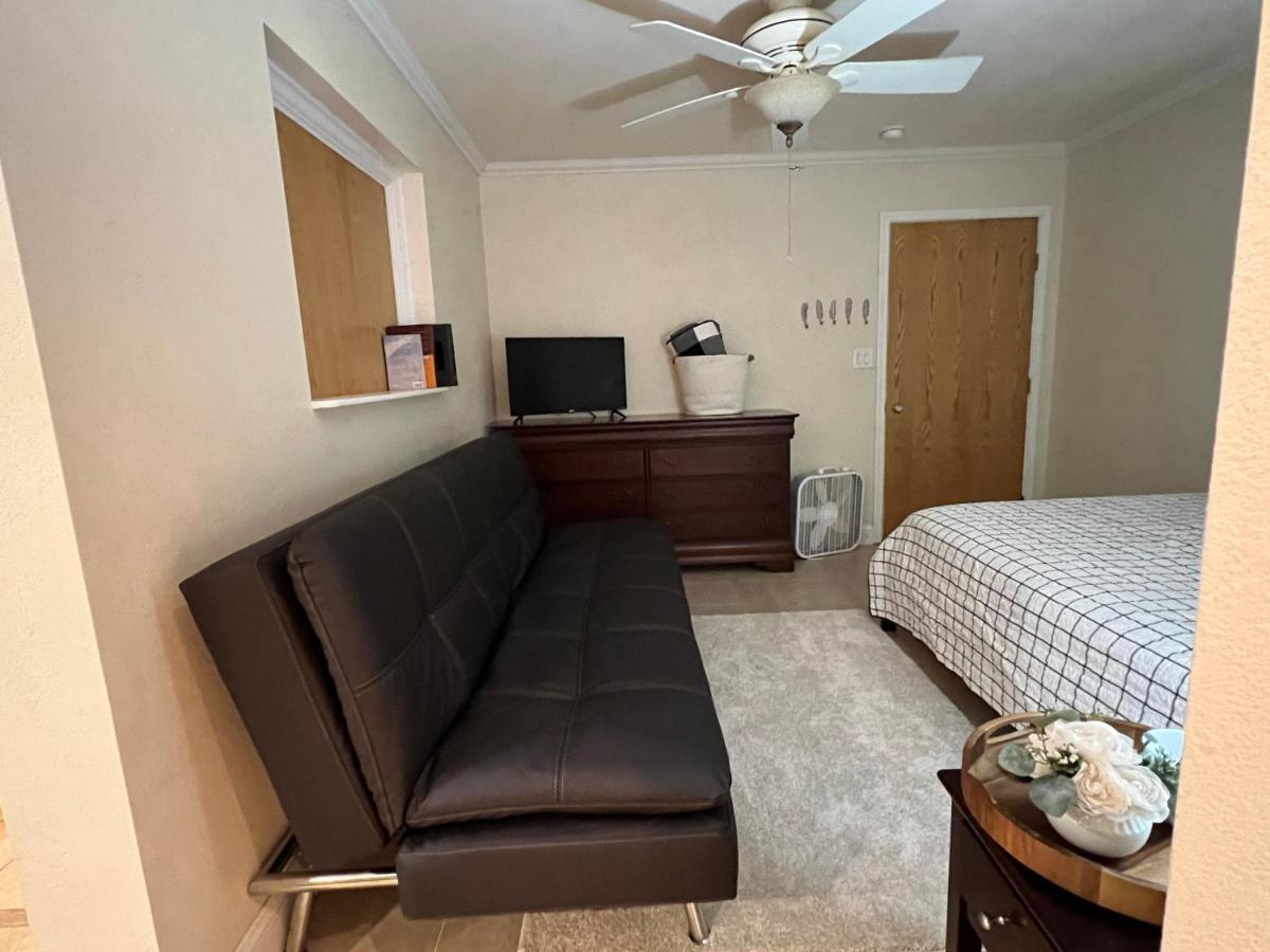 Near Airport Guest Suite Anchorage Ngoại thất bức ảnh